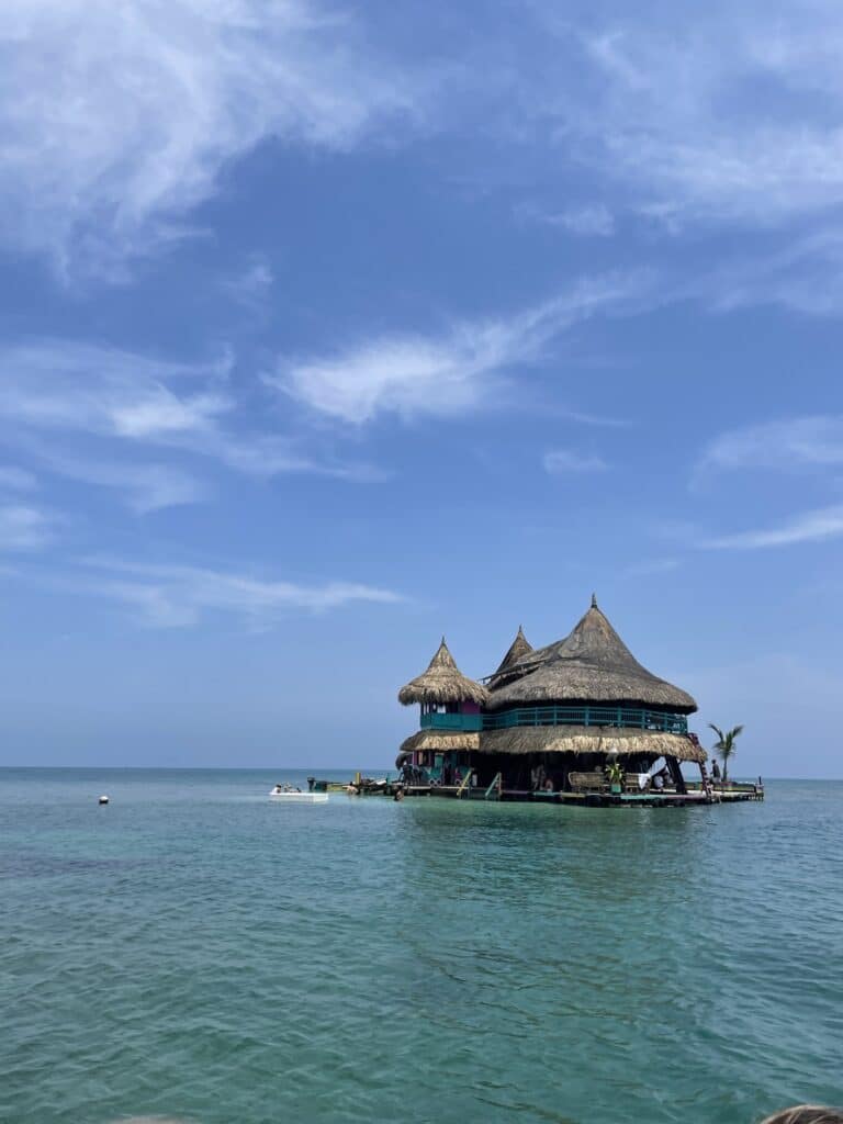 The Most Densely Populated Island in the World: 1 Hectare of Unforgettable, Literally Breathtaking Crowds 4 floating house