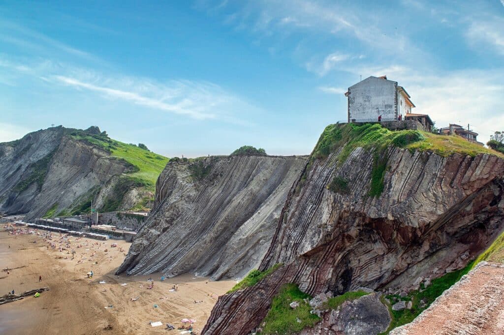quiet-places-in-spain-zoumaia
