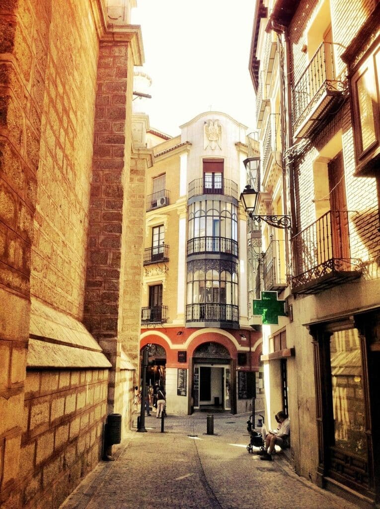 what-to-see-in-toledo-spain-streets