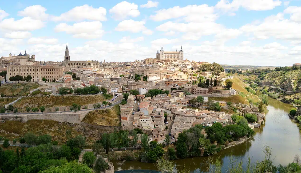 ULTIMATE Guide 2025: What to See in Toledo Spain