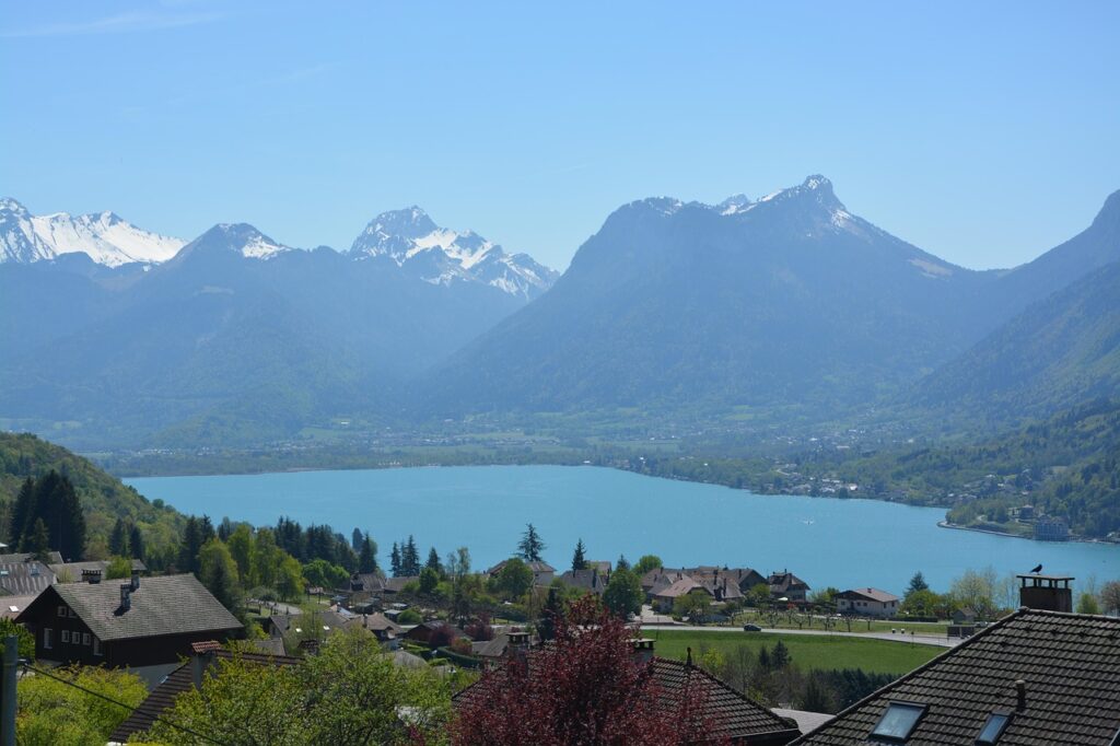 annecy mountains