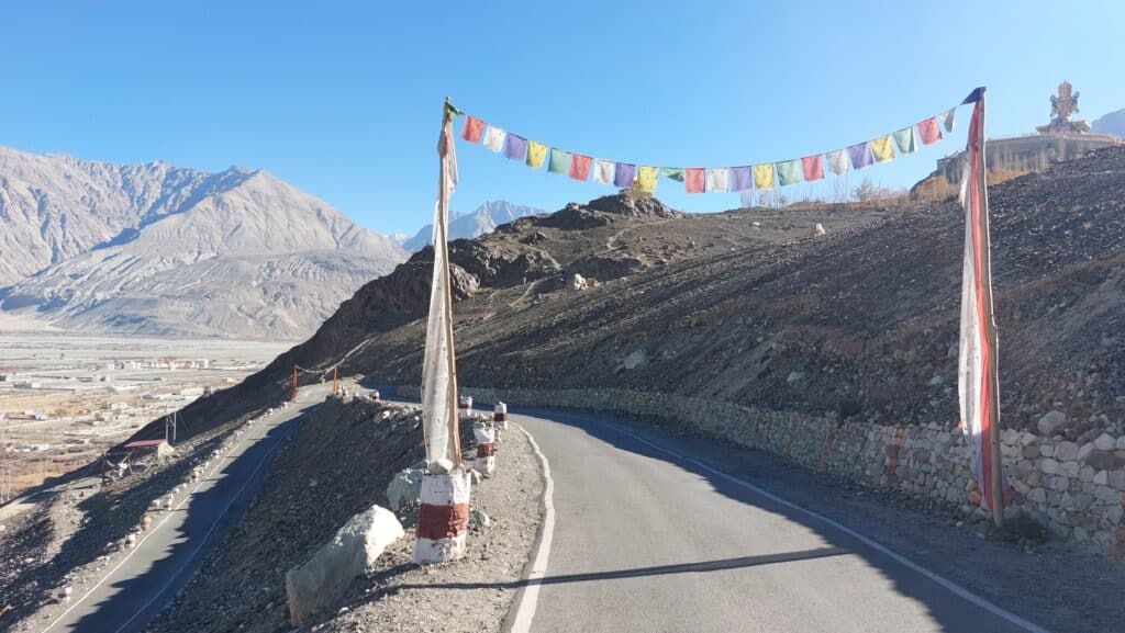 Leh Ladakh motorcycle trip
Himalaya adventure
Leh Ladakh road trip
Leh to Nubra Valley (incl. "distance" once)
Leh Ladakh solo bike trip
Best places to go in Asia
Khardung La Pass
Thiksey Monastery
Leh Ladakh solo bike trip