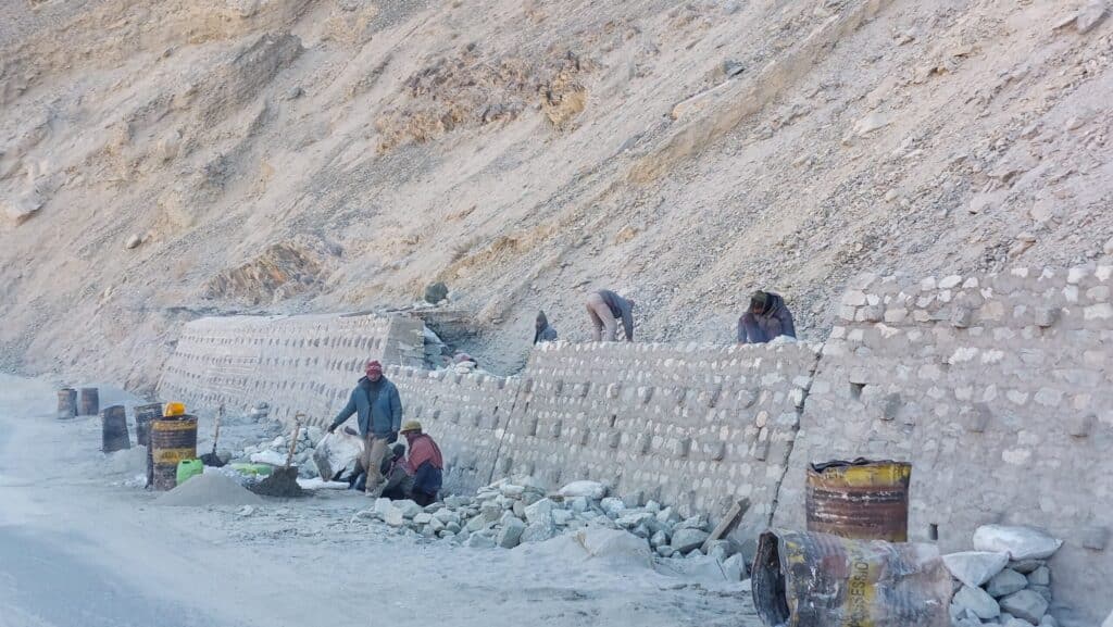 Leh Ladakh motorcycle trip
Himalaya adventure
Leh Ladakh road trip
Leh to Nubra Valley (incl. "distance" once)
Leh Ladakh solo bike trip
Best places to go in Asia
Khardung La Pass
Thiksey Monastery
Leh Ladakh solo bike trip
